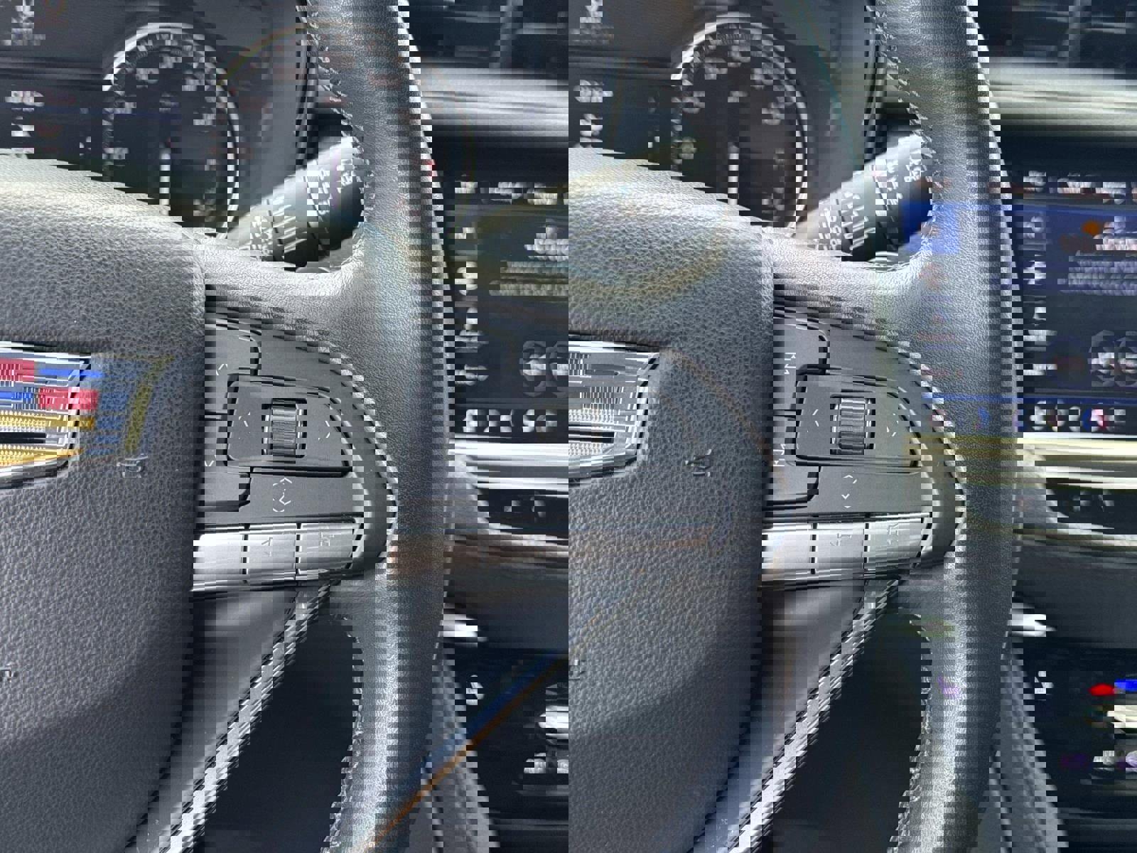 Certified 2023 Cadillac XT6 Luxury image 32