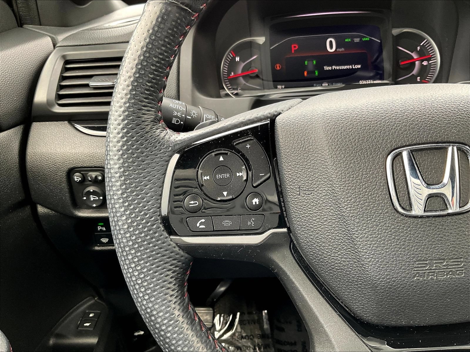 Used 2024 Honda Passport Black Edition image 14
