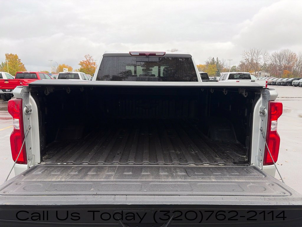 Used 2022 Chevrolet Silverado 3500 LTZ w/ LTZ Convenience Package AWD/4WD image 15