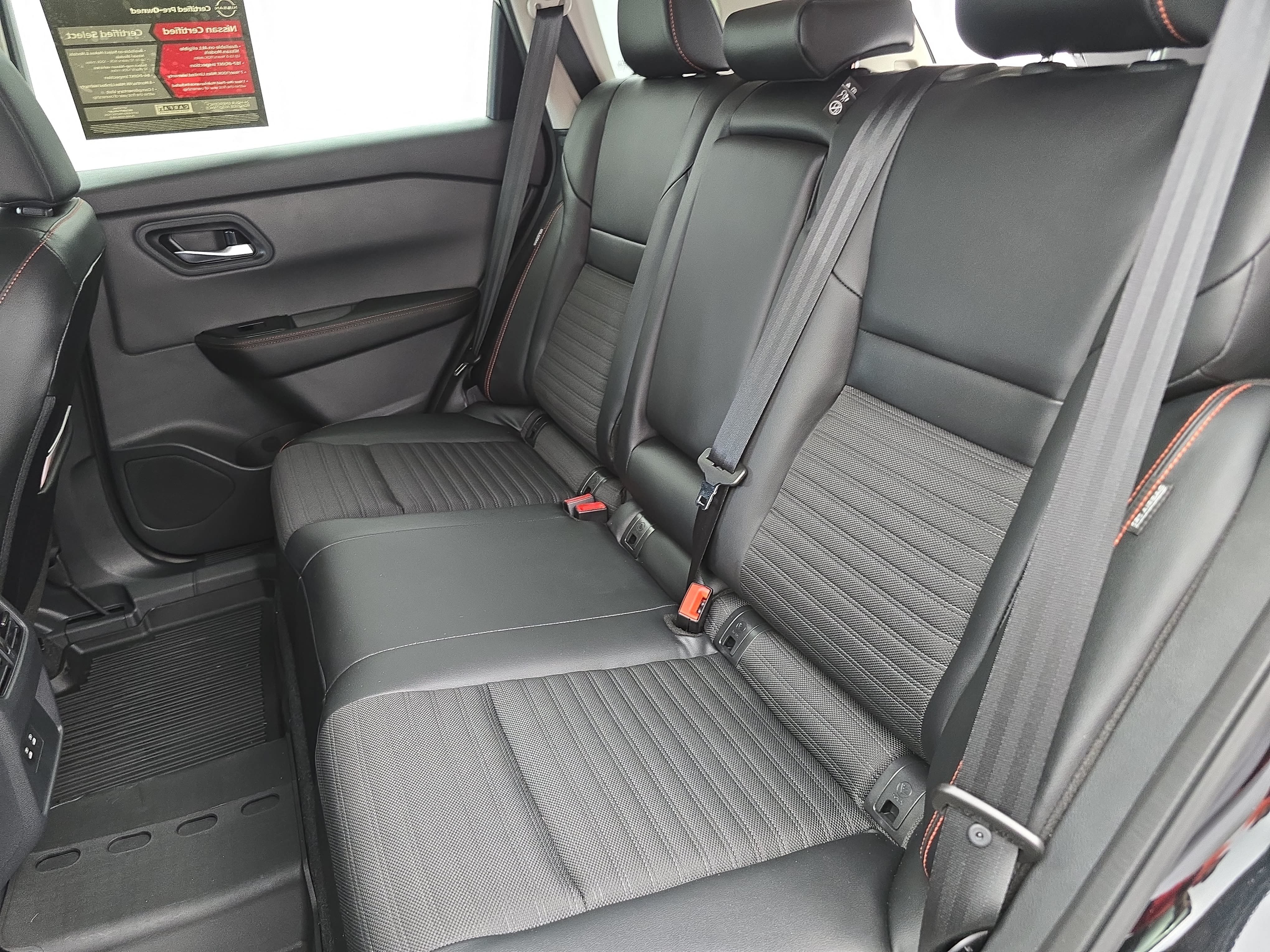 Used 2026 Nissan Rogue SV AWD/4WD image 14