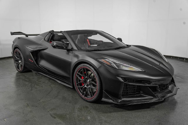 Used 2024 Chevrolet Corvette Z06 RWD image 1
