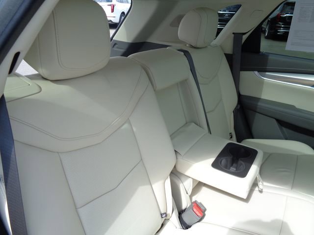 Certified 2023 Cadillac XT5 Premium Luxury image 16