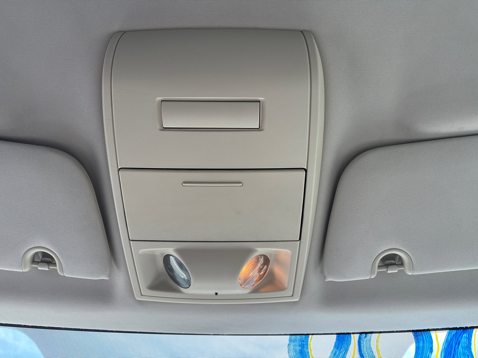 Used 2009 Chrysler Town & Country LX image 10