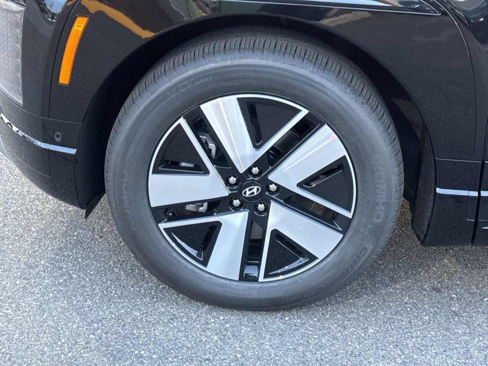 New 2026 Hyundai Ioniq 9 SEL image 12