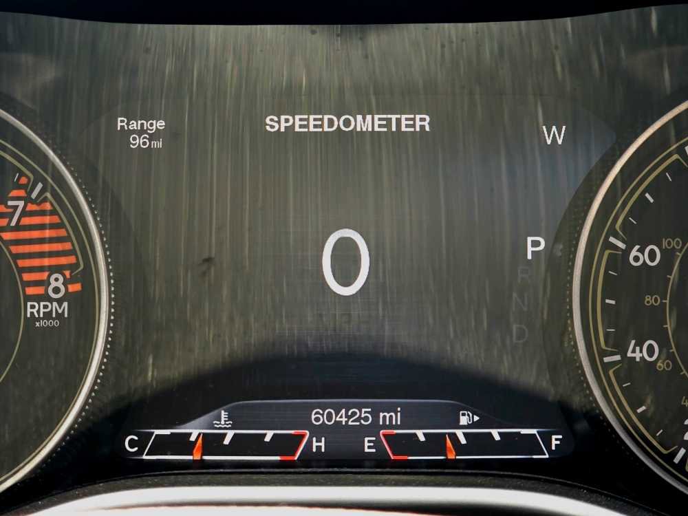 Used 2017 Jeep Cherokee Limited w/ Luxury Group AWD/4WD image 22