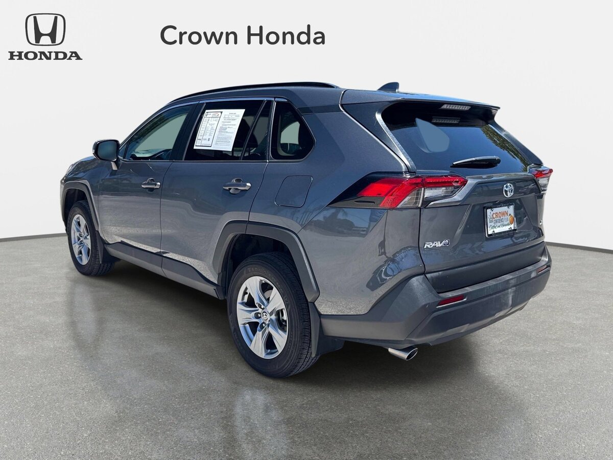 Used 2024 Toyota RAV4 XLE w/ Convenience Package FWD image 3