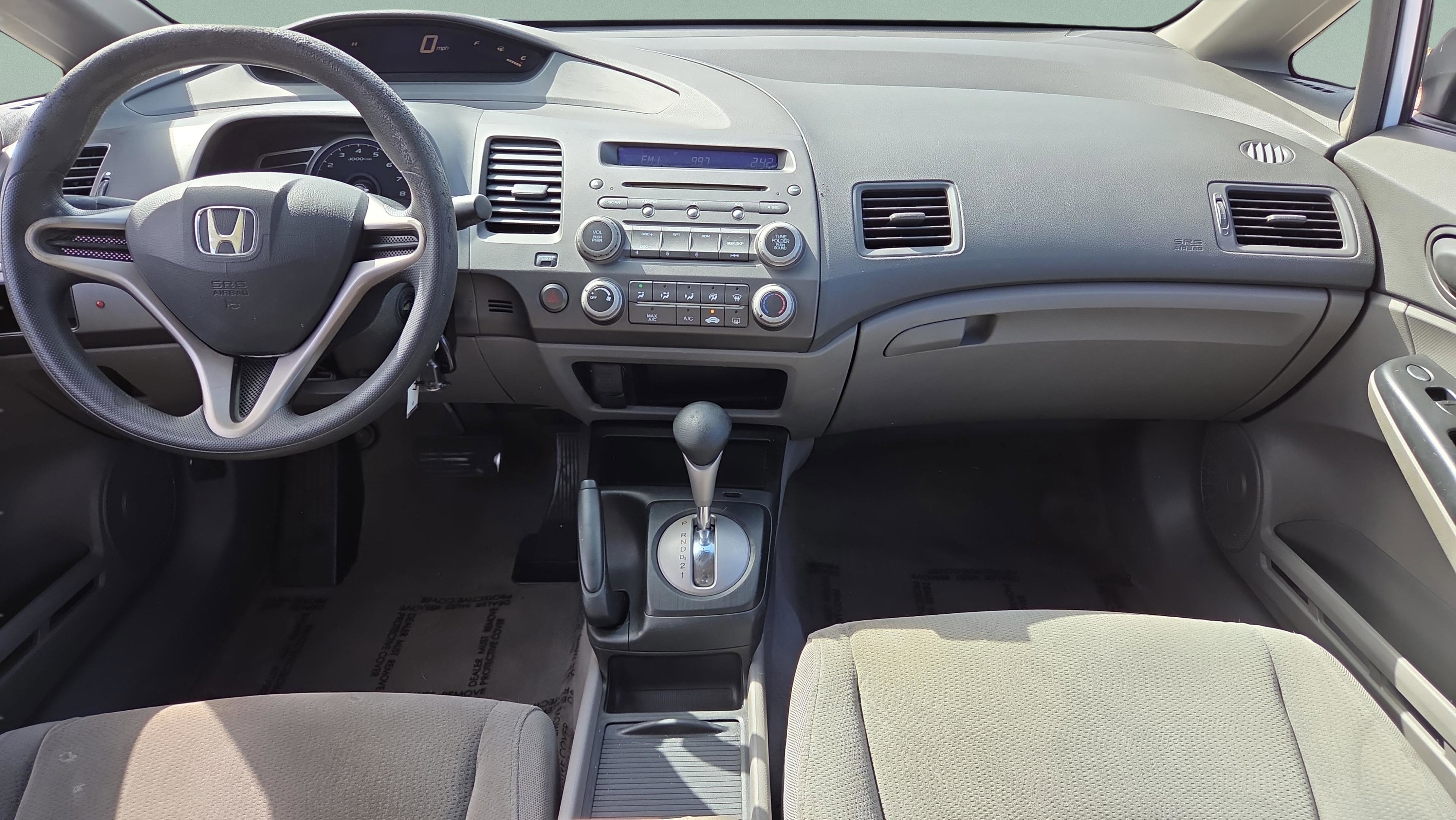 Used 2009 Honda Civic DX-VP image 12