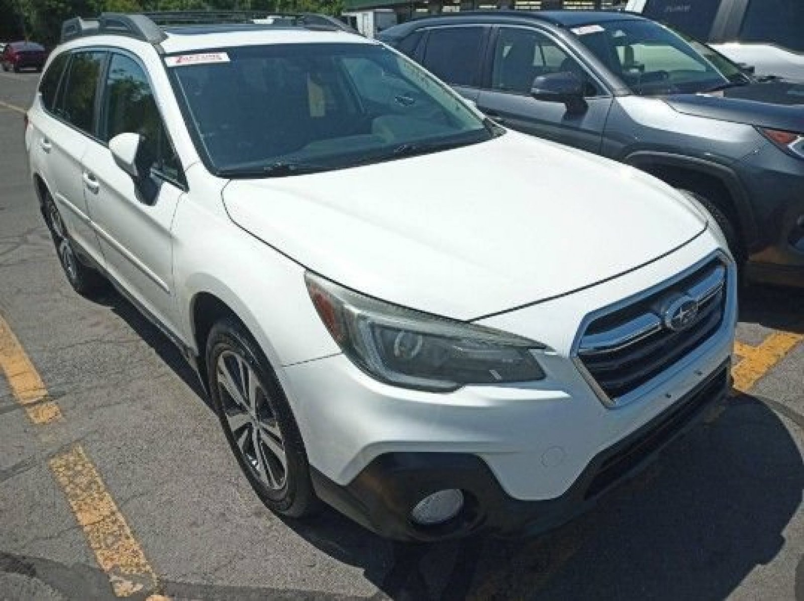 Used 2018 Subaru Outback 2.5i Limited AWD/4WD image 3