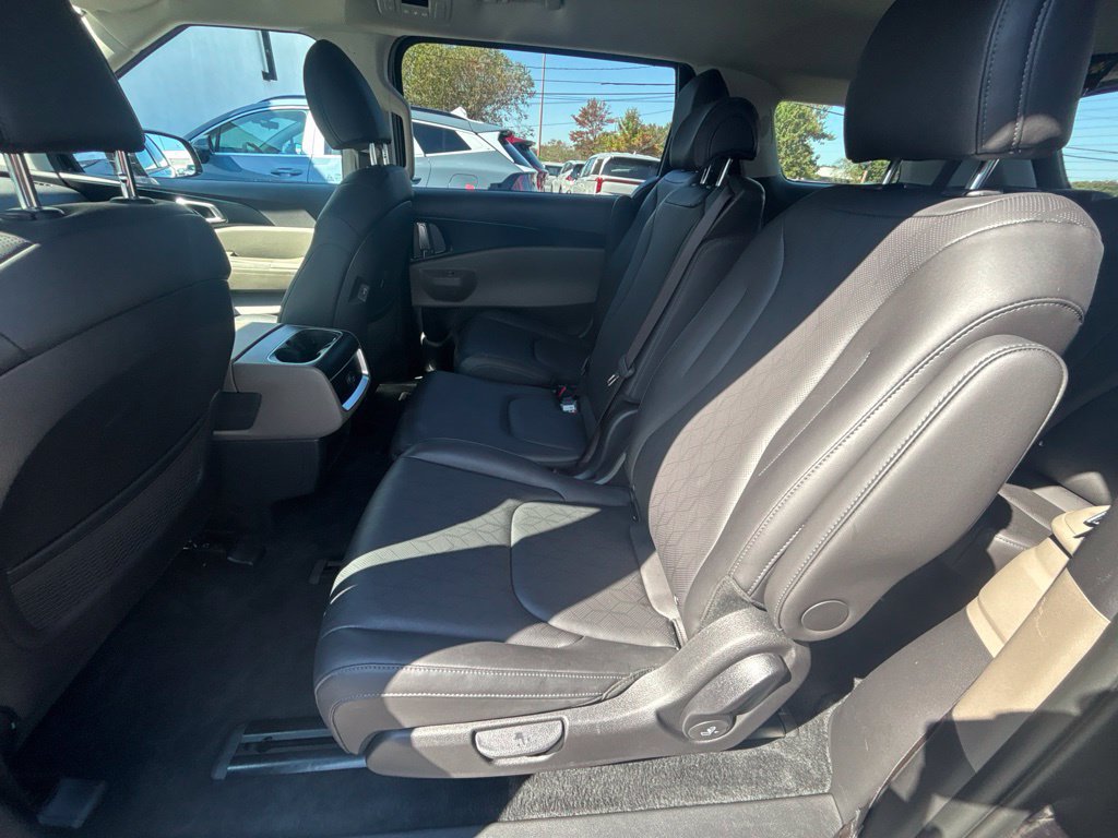 Certified 2026 Kia Carnival FWD image 20