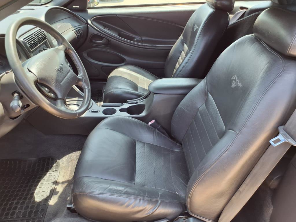 Used 2001 Ford Mustang GT image 9