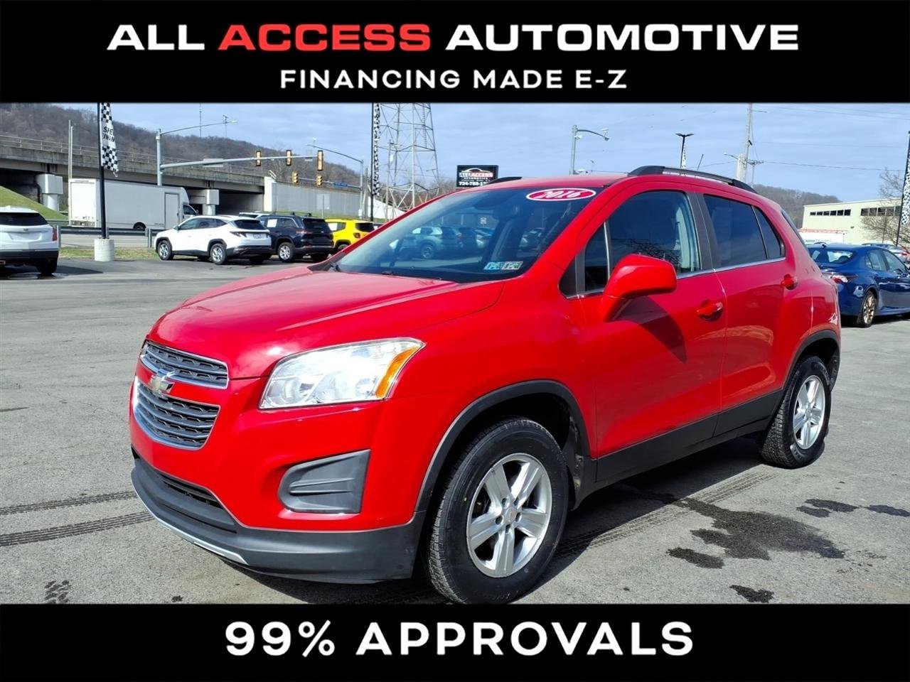 Used 2016 Chevrolet Trax LT w/ LT Convenience Package image 3