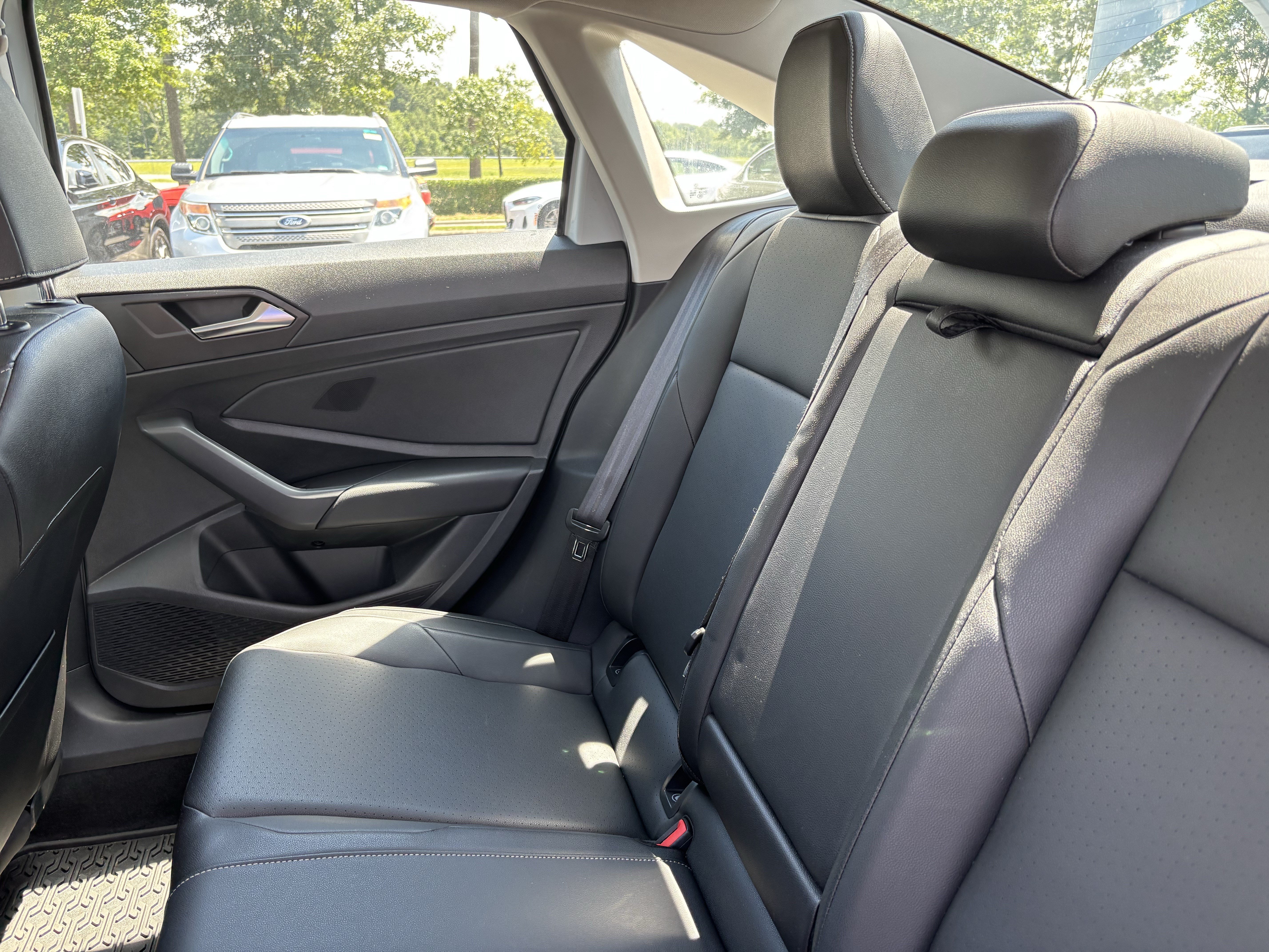 Used 2019 Volkswagen Jetta SEL FWD image 32