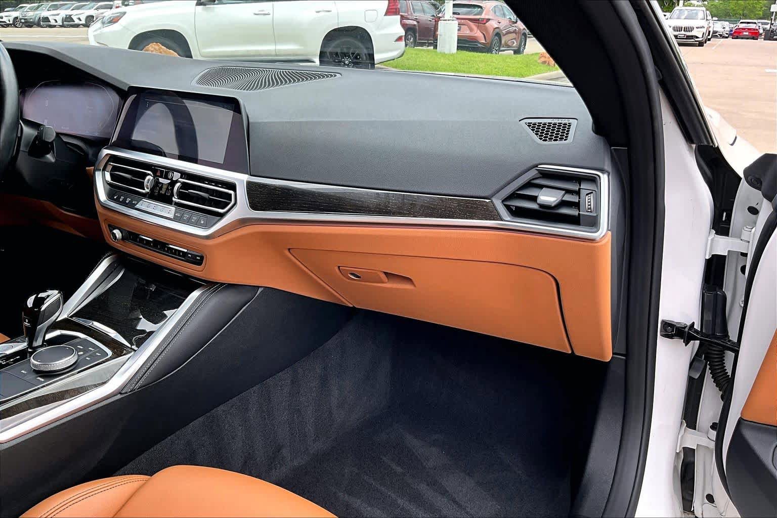 Used 2022 BMW 430i Coupe w/ M Sport Package RWD image 15