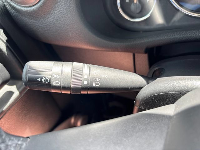 Used 2018 Jeep Wrangler Sport AWD/4WD image 17