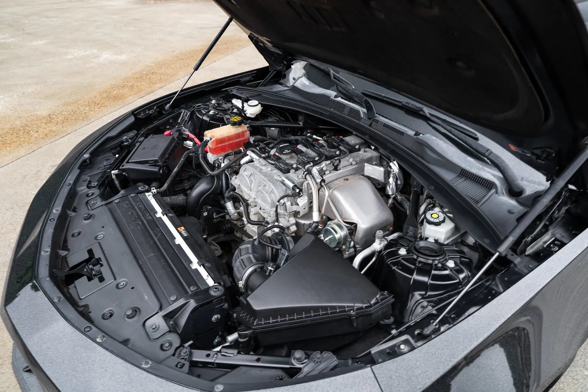 Used 2019 Chevrolet Camaro LS RWD image 17
