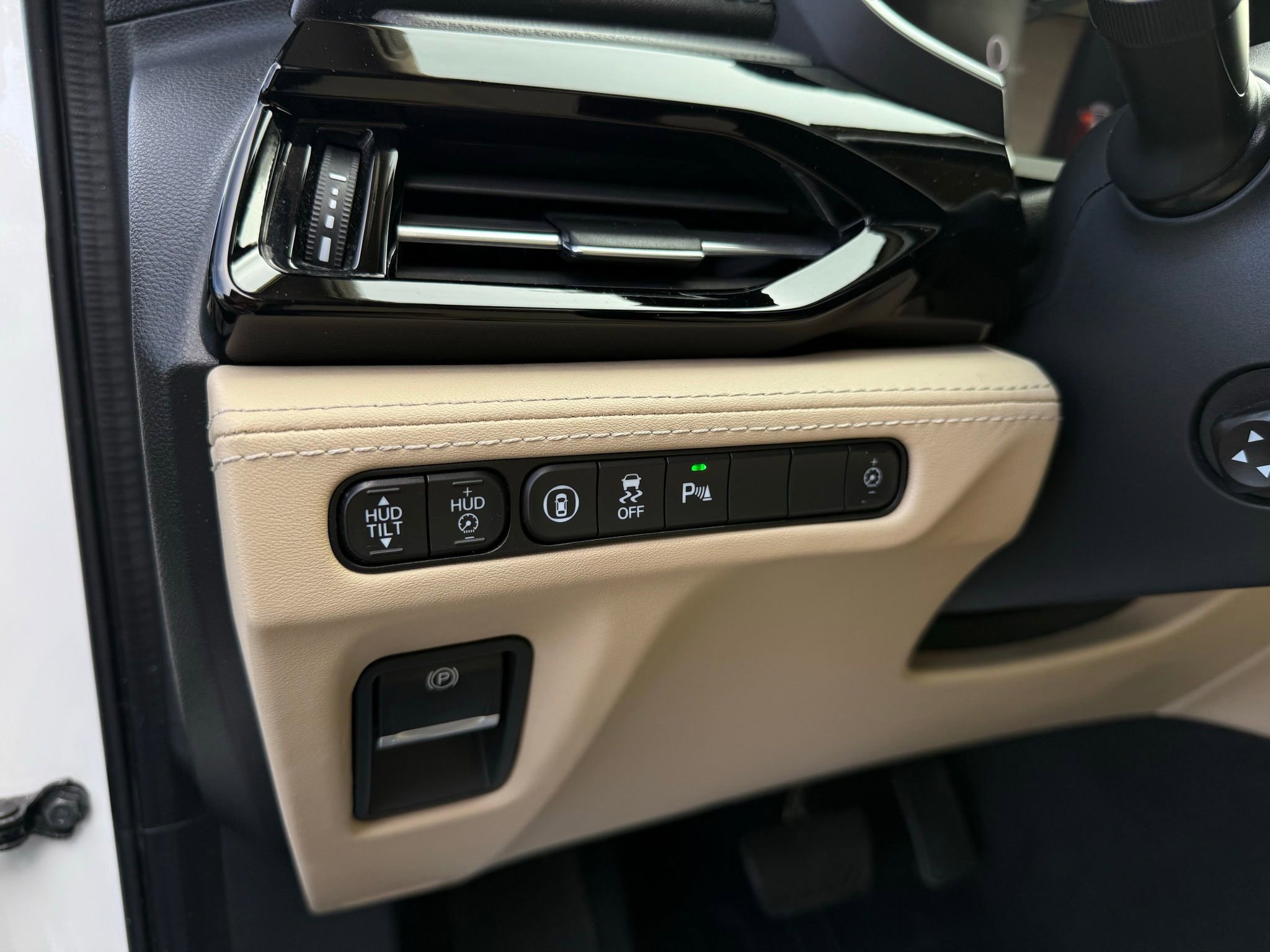 Used 2022 Acura MDX SH-AWD w/ Advance Package image 39