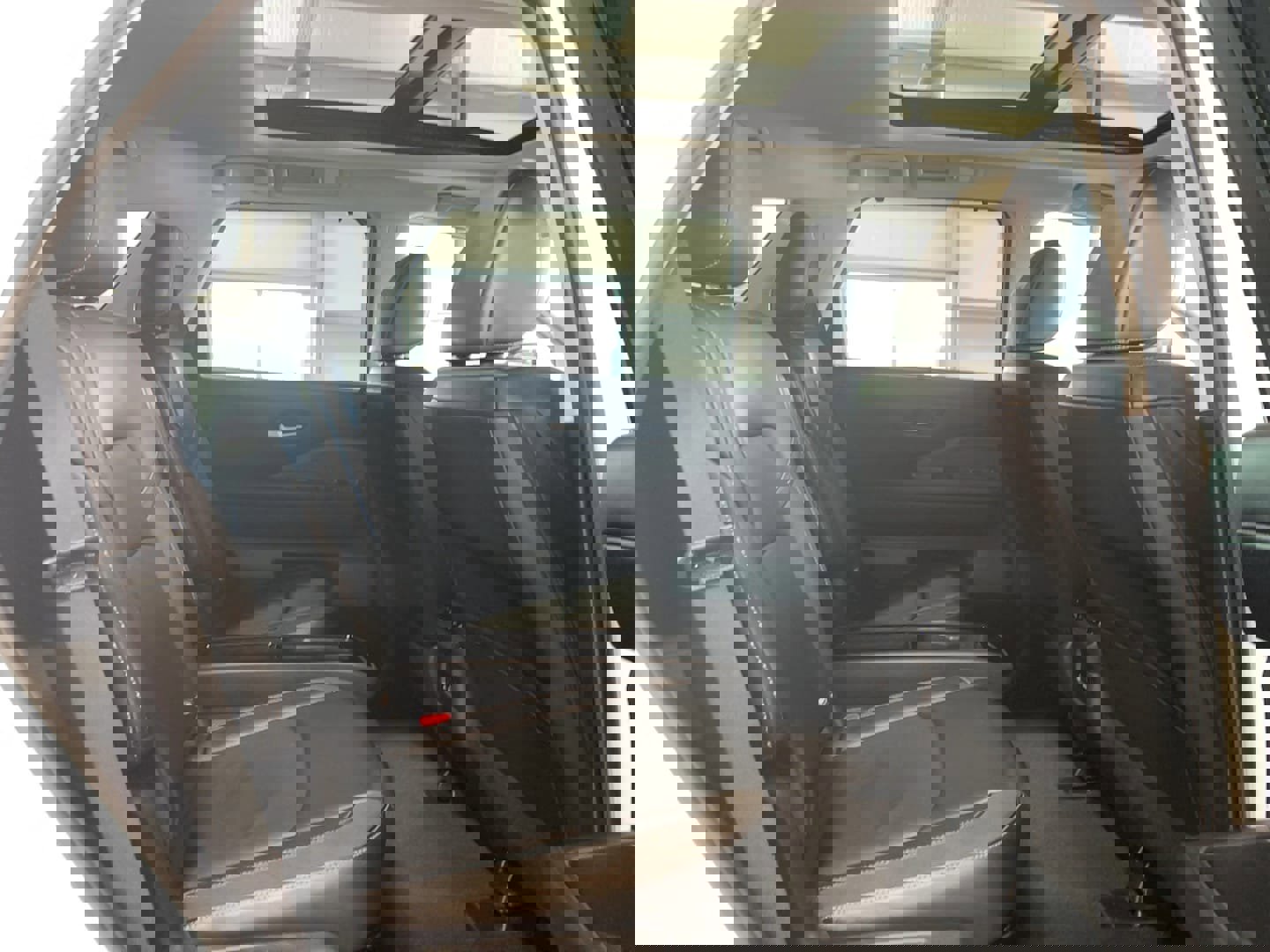 Used 2024 Nissan Pathfinder SL w/ SL Premium Package AWD/4WD image 26