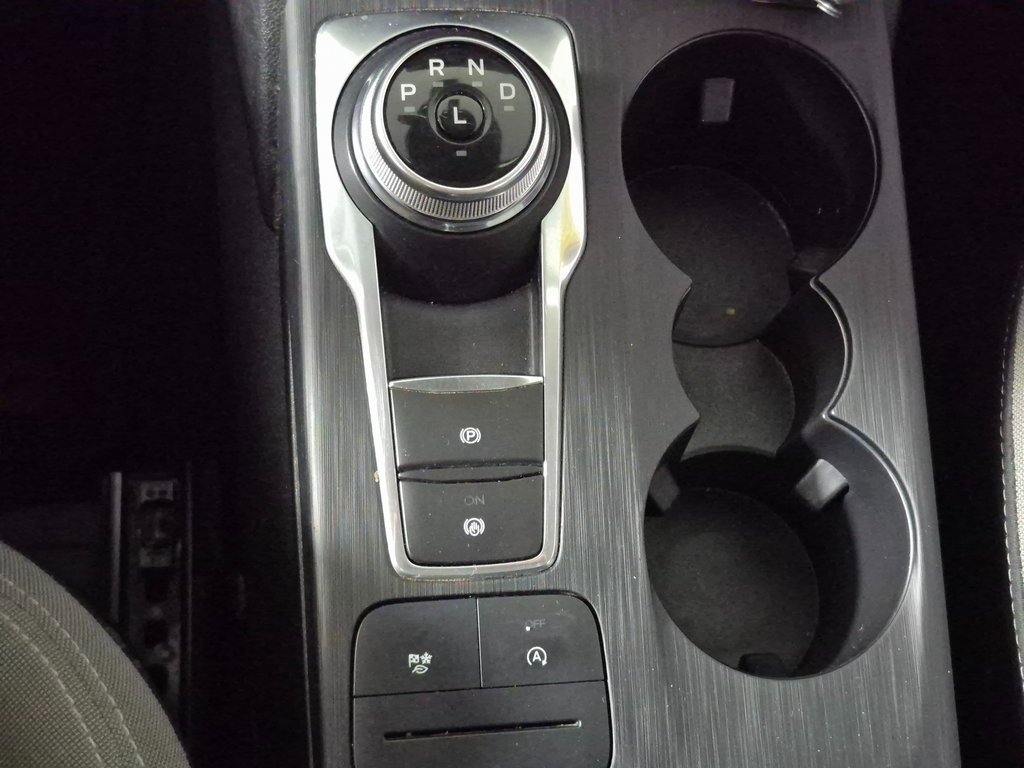 Used 2022 Ford Escape SE image 17