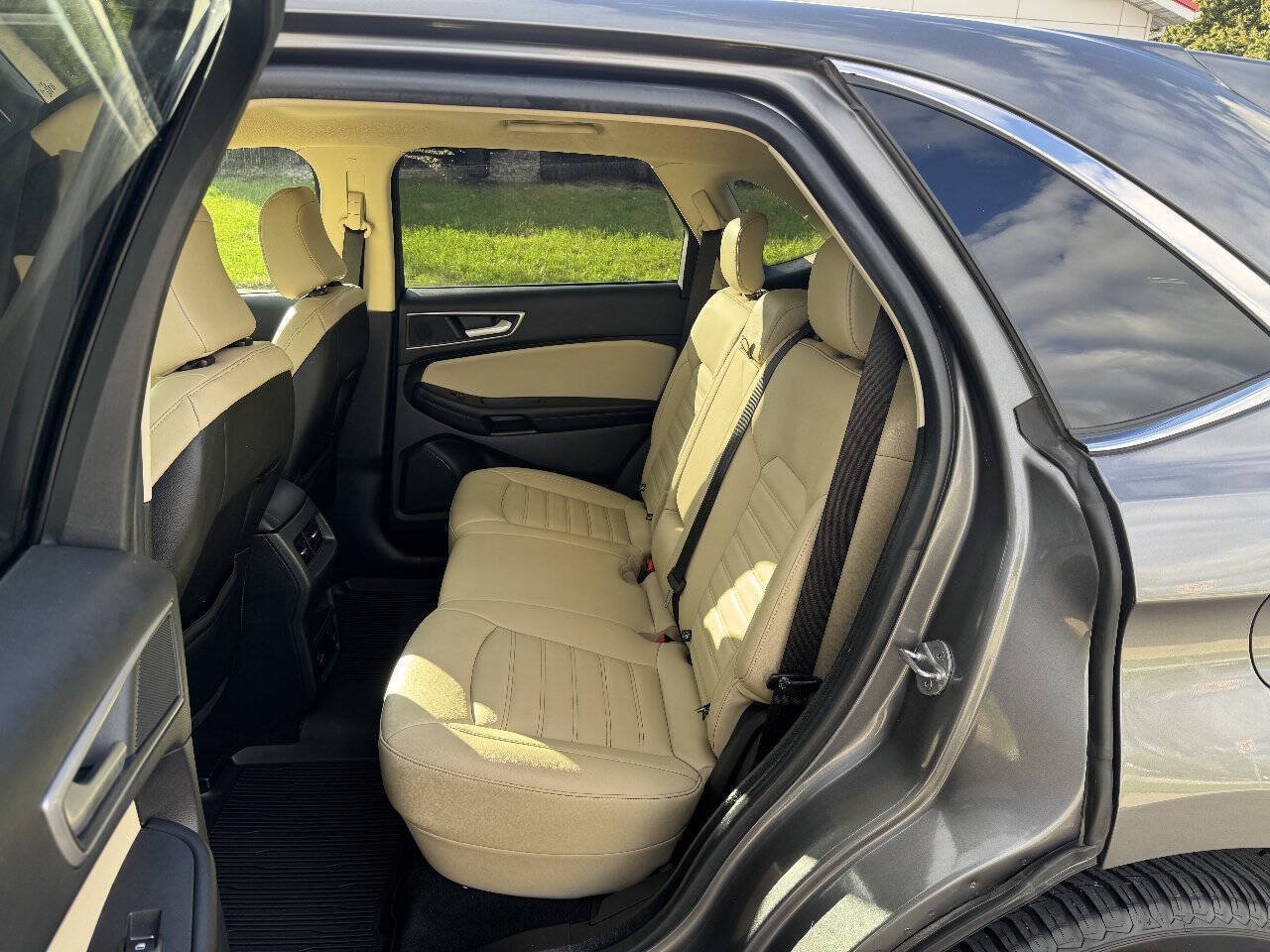 Used 2021 Ford Edge SEL w/ Convenience Package AWD/4WD image 12