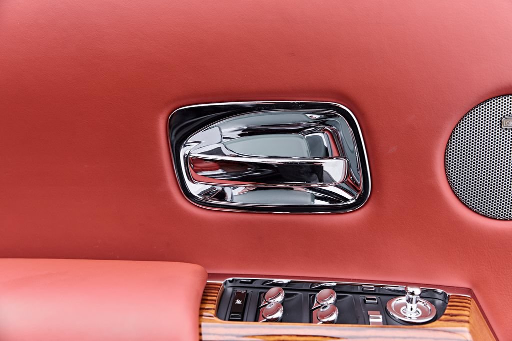 Used 2009 Rolls-Royce Phantom Coupe RWD image 39