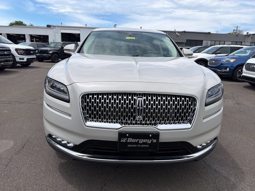 Certified 2023 Lincoln Nautilus Reserve w/ Equipment Group 202A AWD/4WD image 8