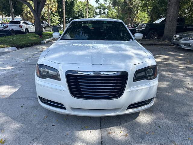 Used 2014 Chrysler 300 S RWD image 3