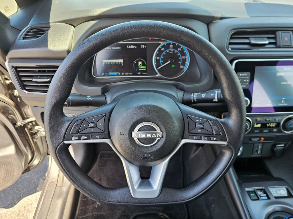 Used 2024 Nissan Leaf S FWD image 27
