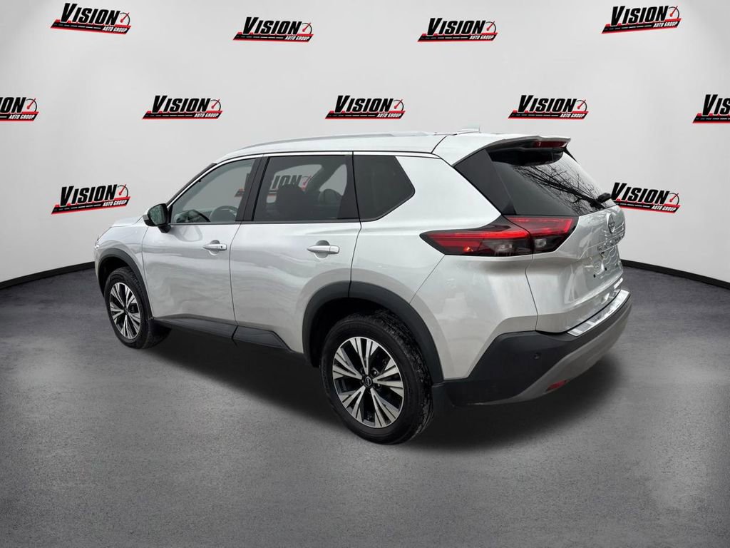 Used 2023 Nissan Rogue SV w/ SV Premium B Package image 7