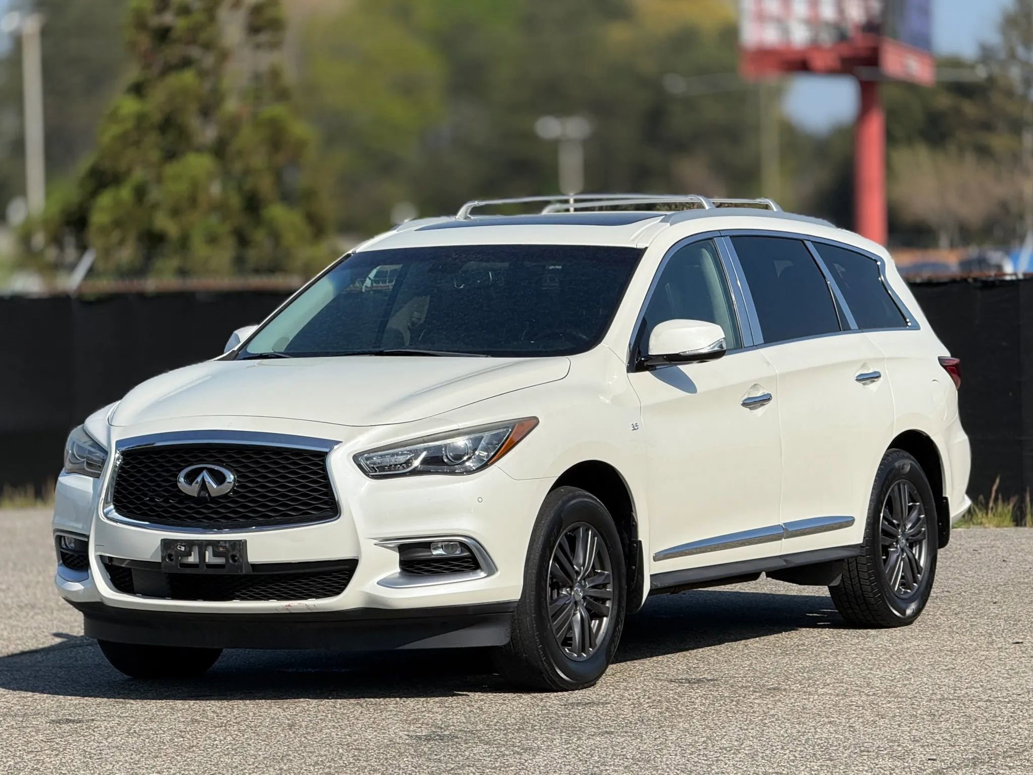 Used 2016 INFINITI QX60 AWD w/ Premium Plus Package image 6