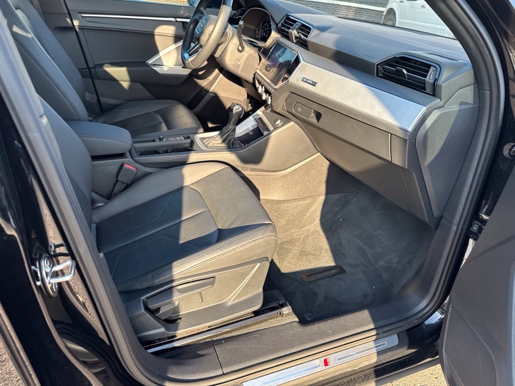 Used 2020 Audi Q3 2.0T Premium w/ Convenience Package AWD/4WD image 51