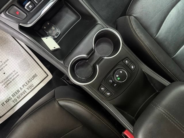 Used 2020 GMC Terrain SLT w/ Preferred Package AWD/4WD image 28
