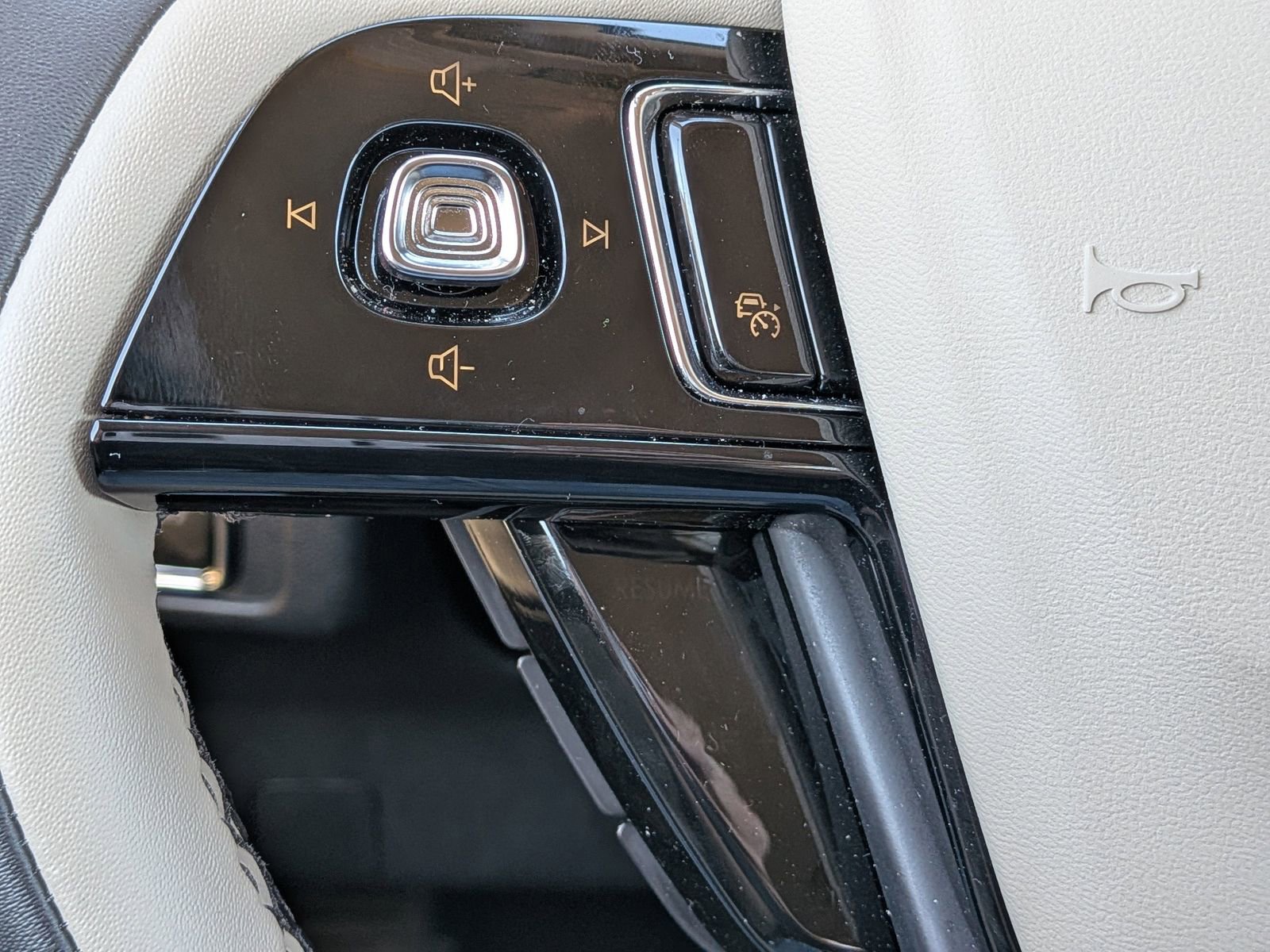 Certified 2025 Lincoln Corsair FWD w/ Equipment Group 101A image 28