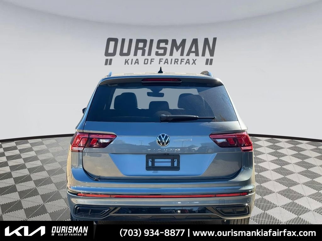 Used 2022 Volkswagen Tiguan SE R-Line image 29