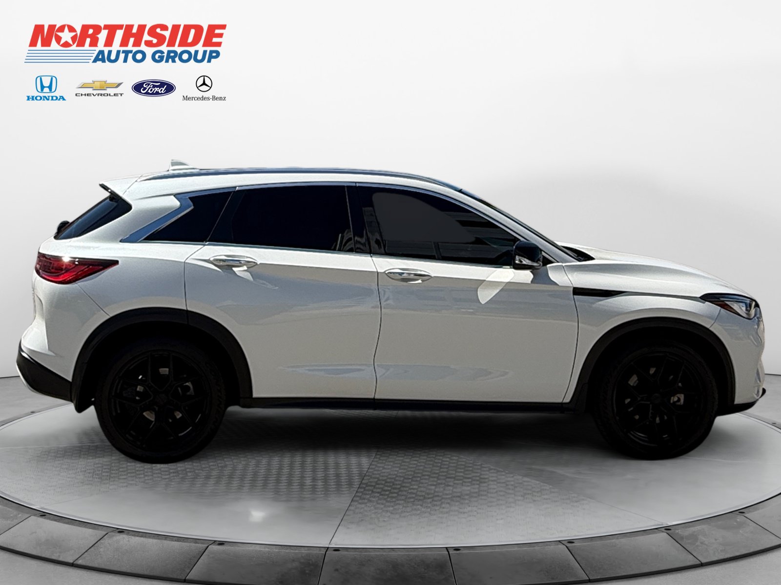 Used 2022 INFINITI QX50 Luxe w/ Appearance Package AWD/4WD image 8