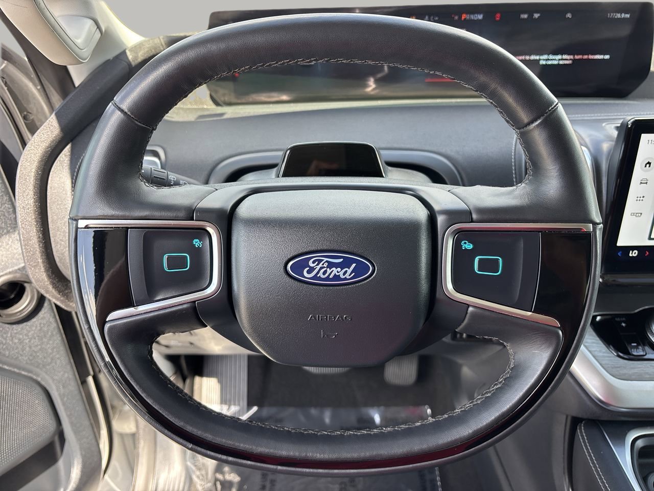 Certified 2025 Ford Expedition Platinum AWD/4WD image 31