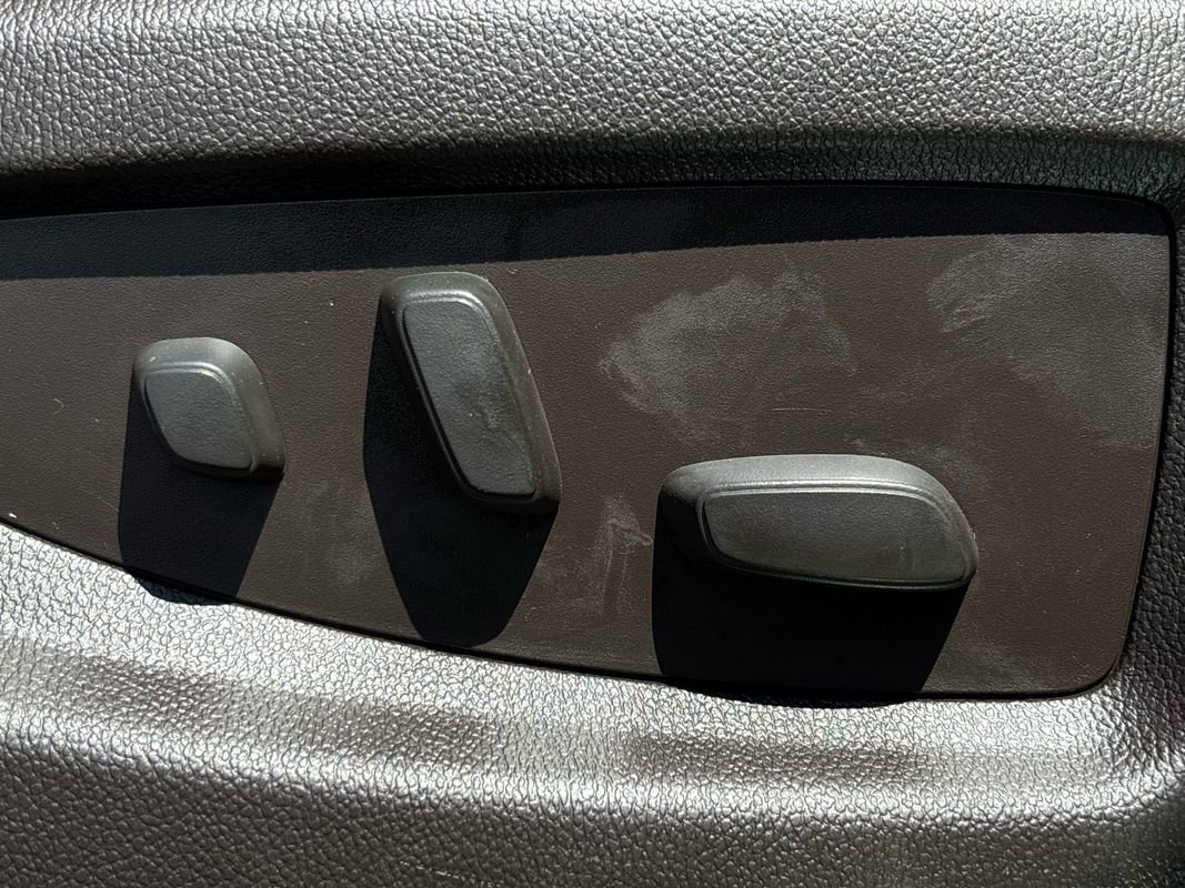 Used 2015 Chevrolet Silverado 2500 High Country w/ Duramax Plus Package image 34