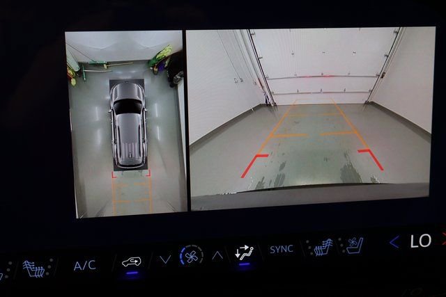 New 2026 Chevrolet Traverse RS image 25