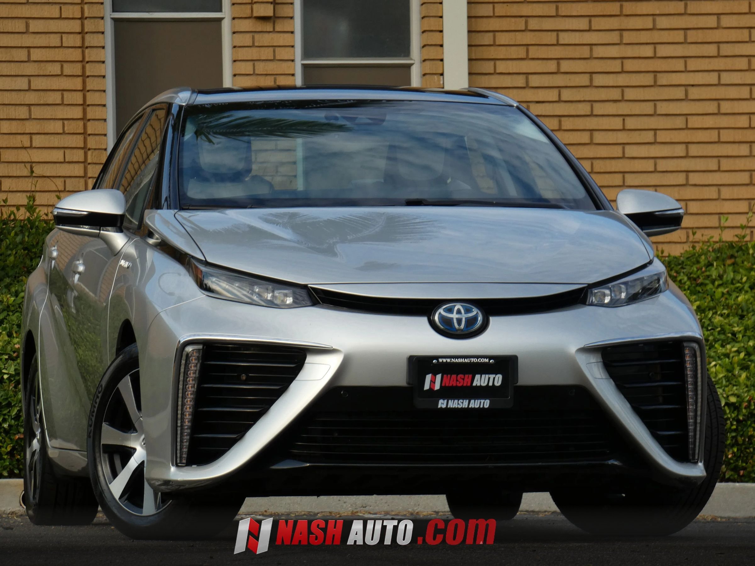 Used 2019 Toyota Mirai FWD image 3