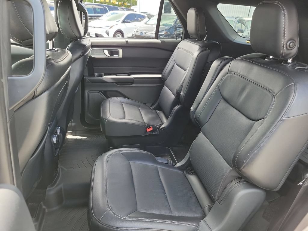 Used 2020 Ford Explorer Limited AWD/4WD image 26