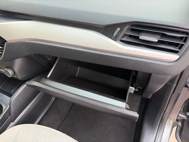 Used 2022 Ford Escape SE w/ Convenience Package FWD image 44