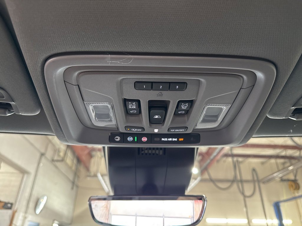 New 2026 GMC Sierra 3500 Denali w/ Denali Reserve Package image 37