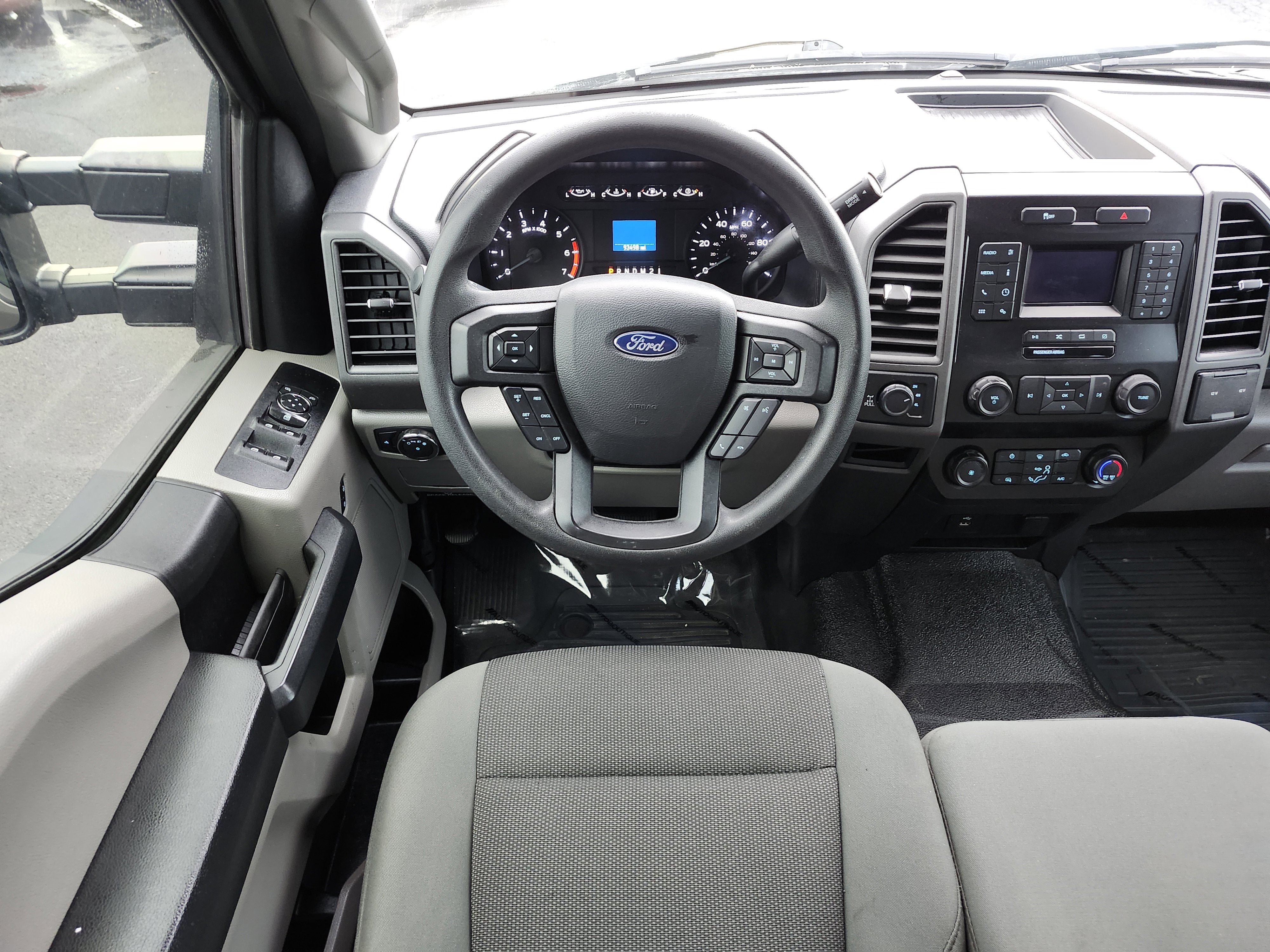 Used 2020 Ford F250 XL w/ STX Appearance Package image 25