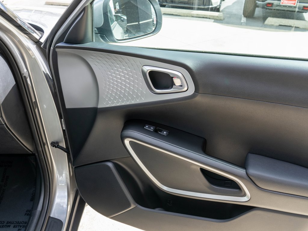 New 2025 Kia Soul S image 9
