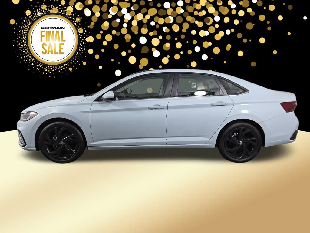 Certified 2025 Volkswagen Jetta SE w/ Sunroof Package image 9