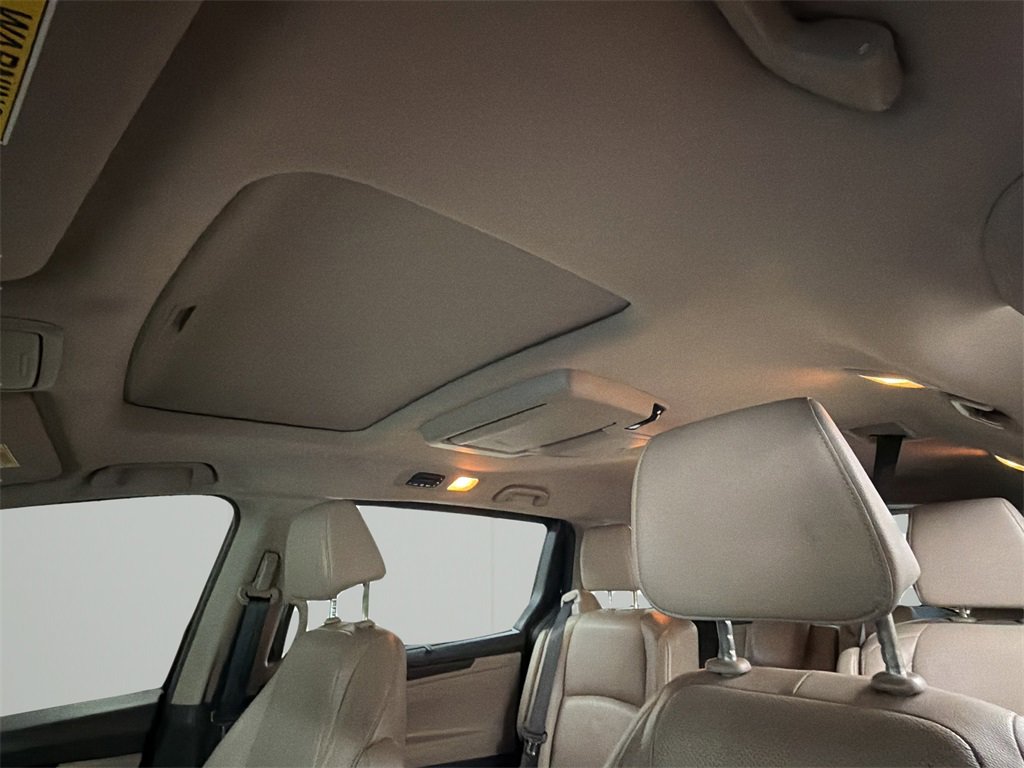 Used 2018 Honda Odyssey Elite image 15