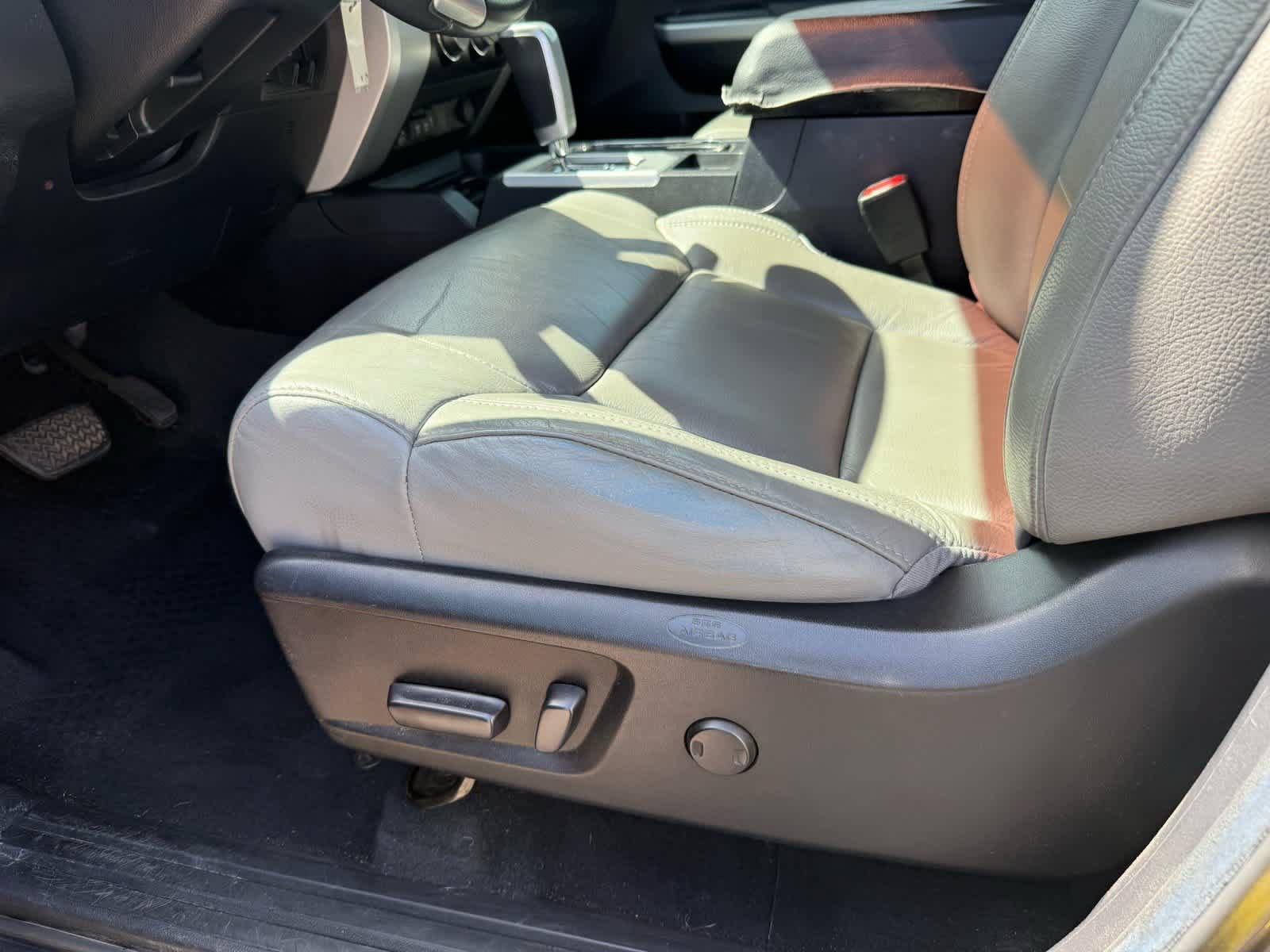Used 2021 Toyota Tundra SR5 w/ SR5 Leather Package RWD image 11