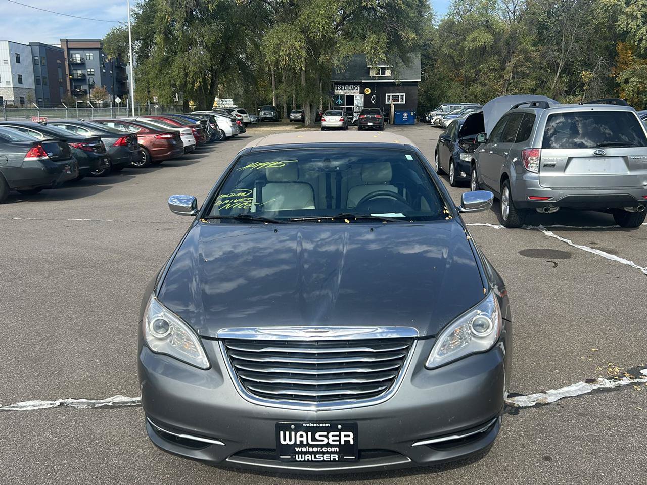 Used 2013 Chrysler 200 Limited FWD image 2