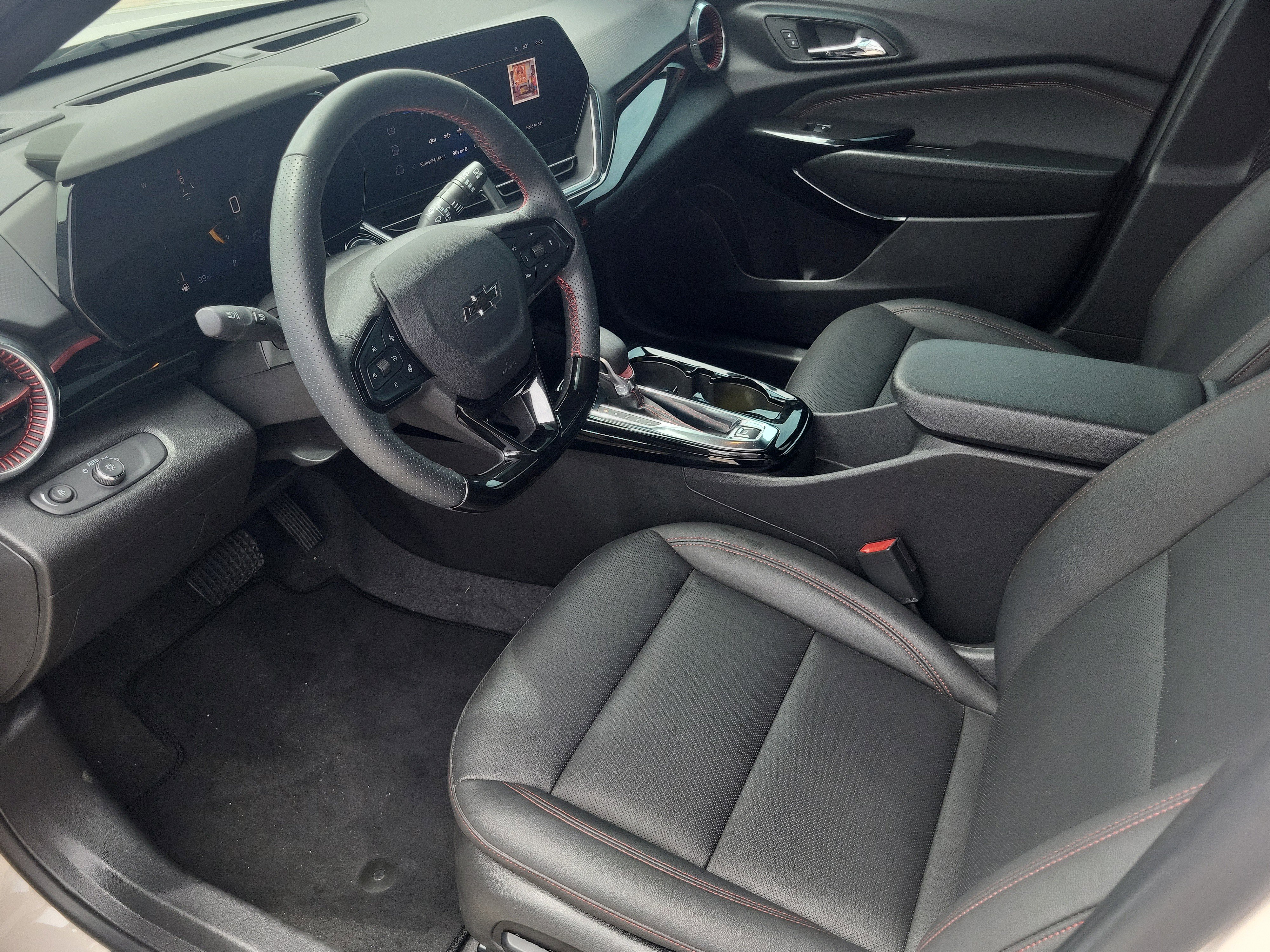 Used 2026 Chevrolet Trax RS w/ Driver Confidence Package FWD image 15