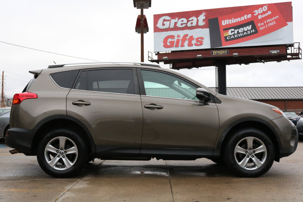 Used 2015 Toyota RAV4 XLE image 7