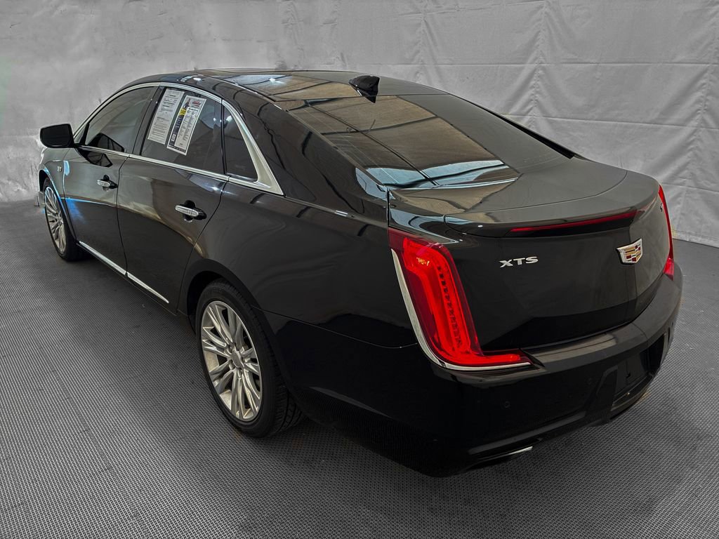 Used 2018 Cadillac XTS Luxury w/ Driver Awareness Package FWD image 4